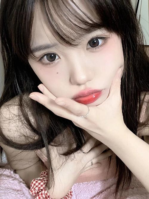 小姐姐 童颜巨乳
