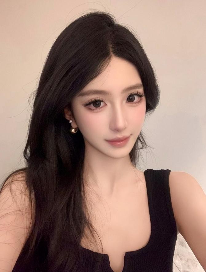 三亚推荐长着一张网红脸老师